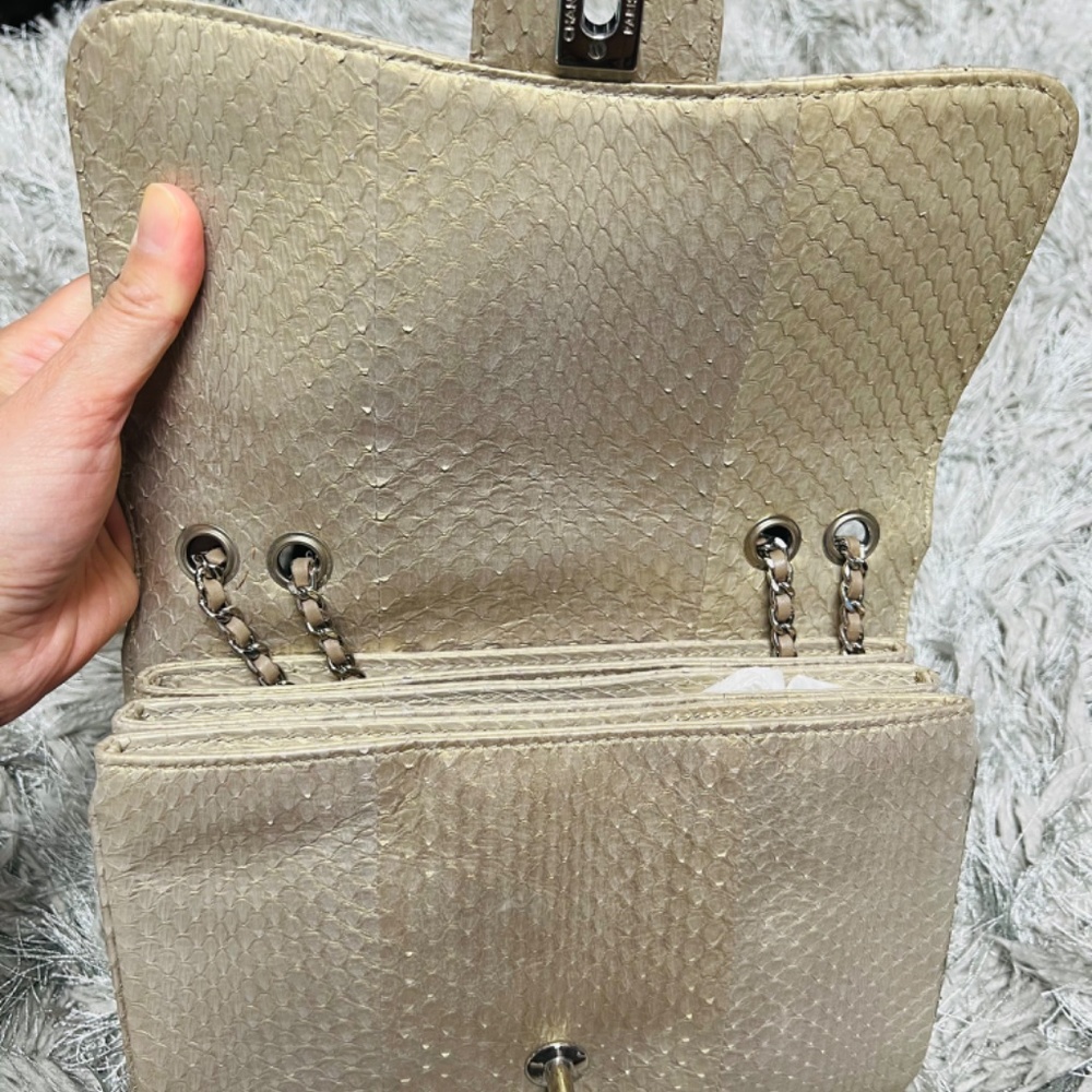 100% Authentic Gold Python Chanel Bag - Picture 3 of 11
